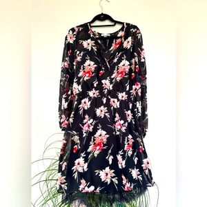 DEX dress with lace detail